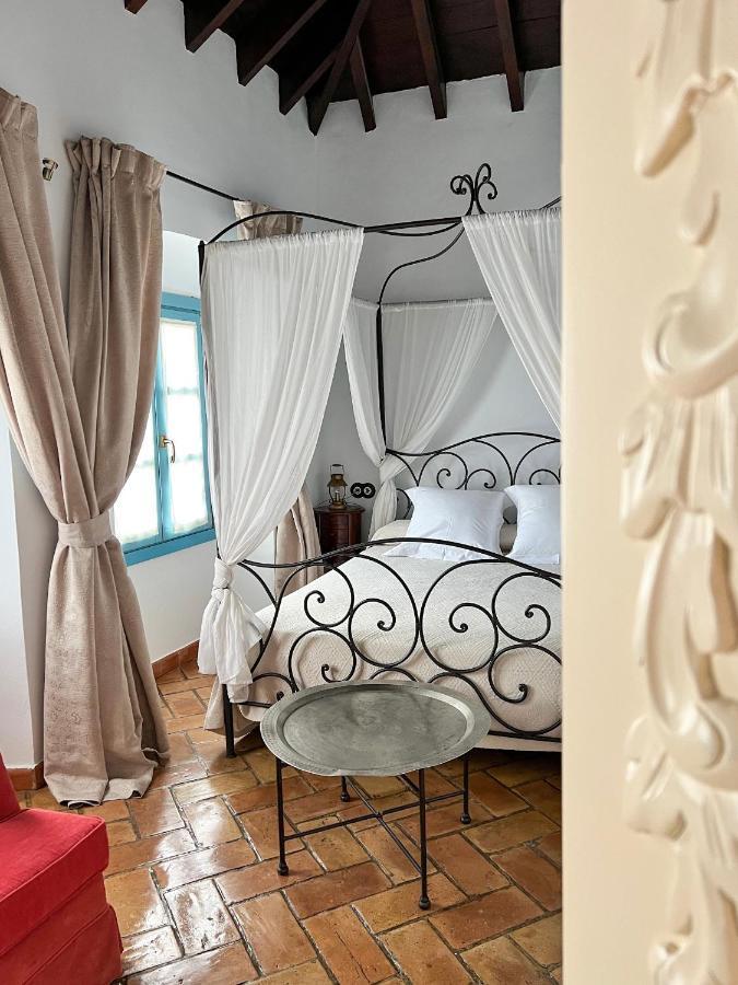 Hostal Servilia Кармона Экстерьер фото
