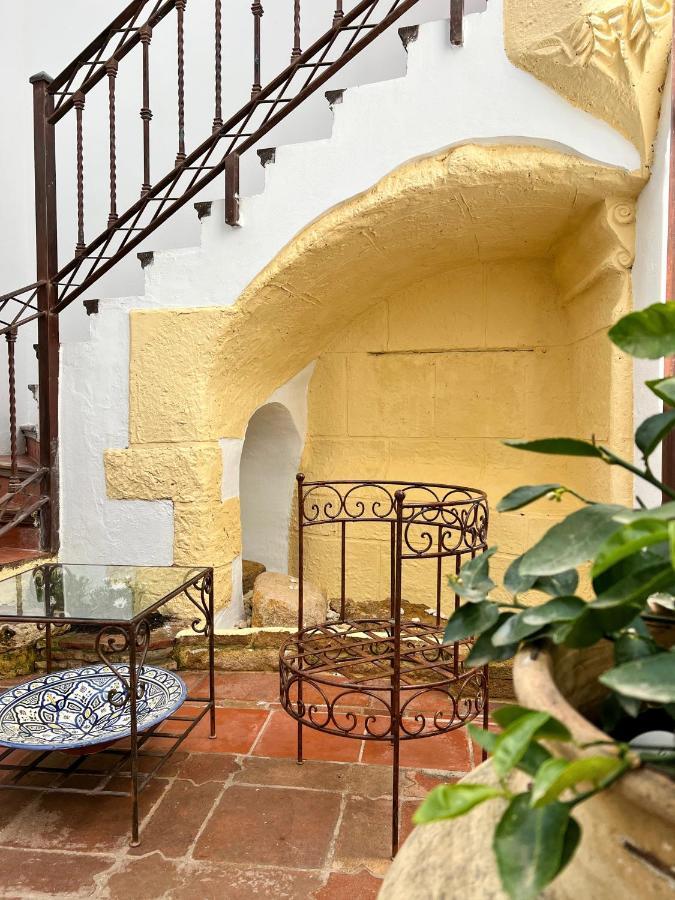 Hostal Servilia Кармона Экстерьер фото