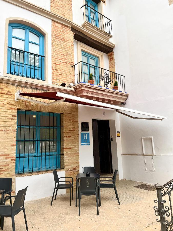Hostal Servilia Кармона Экстерьер фото