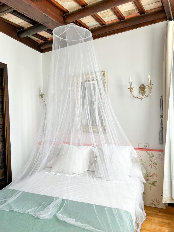 Hostal Servilia Кармона Экстерьер фото